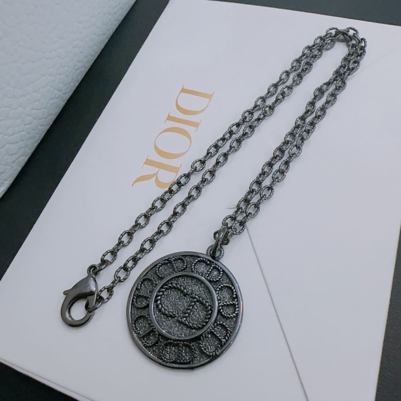 chr1st1an D10r necklaces